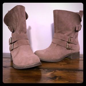 Women’s boots
